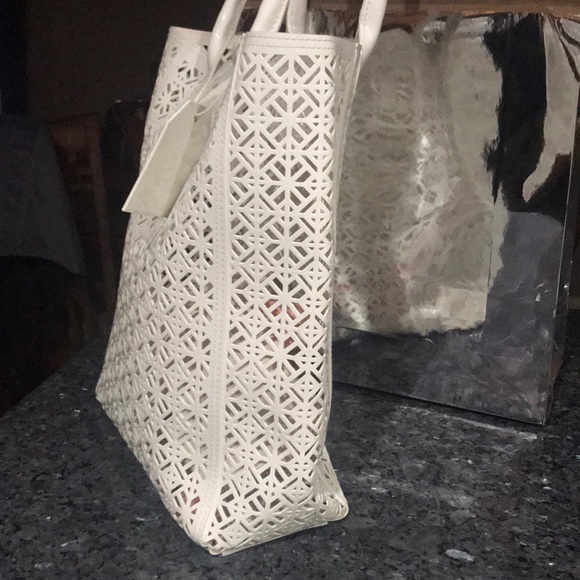 Tory Burch Tote - Picture 3 of 6